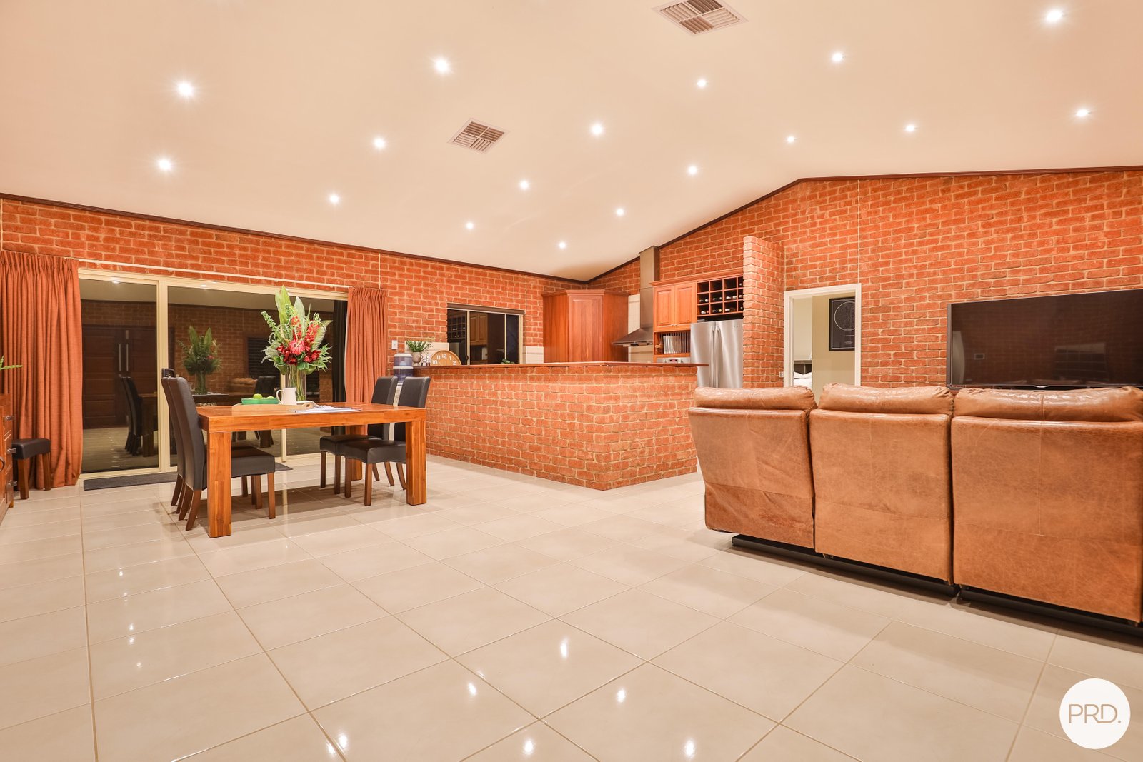 967 Cureton Avenue IRYMPLE 7