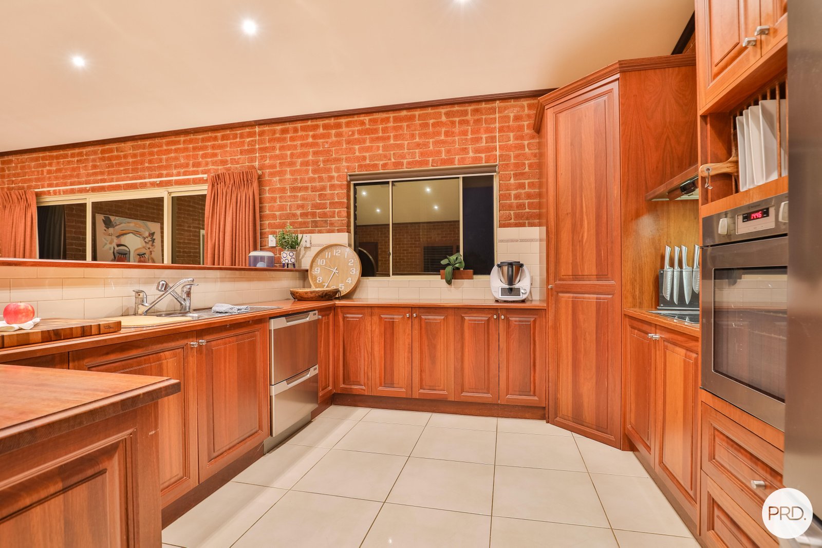 967 Cureton Avenue IRYMPLE 14