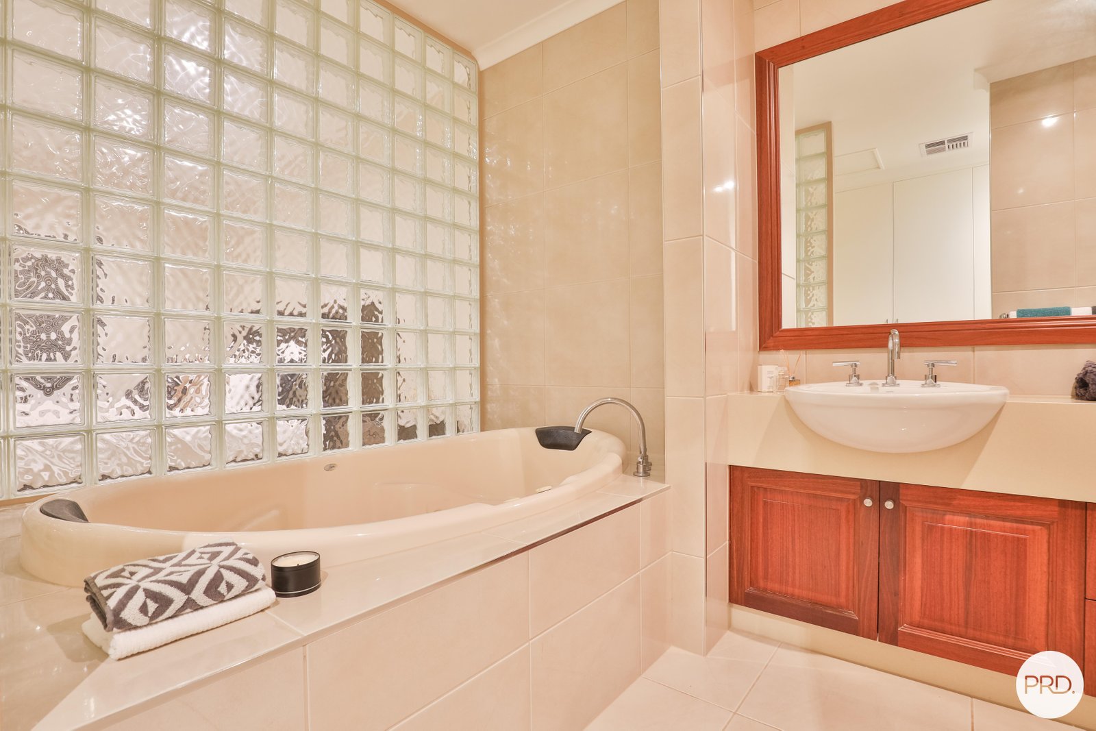 967 Cureton Avenue IRYMPLE 21