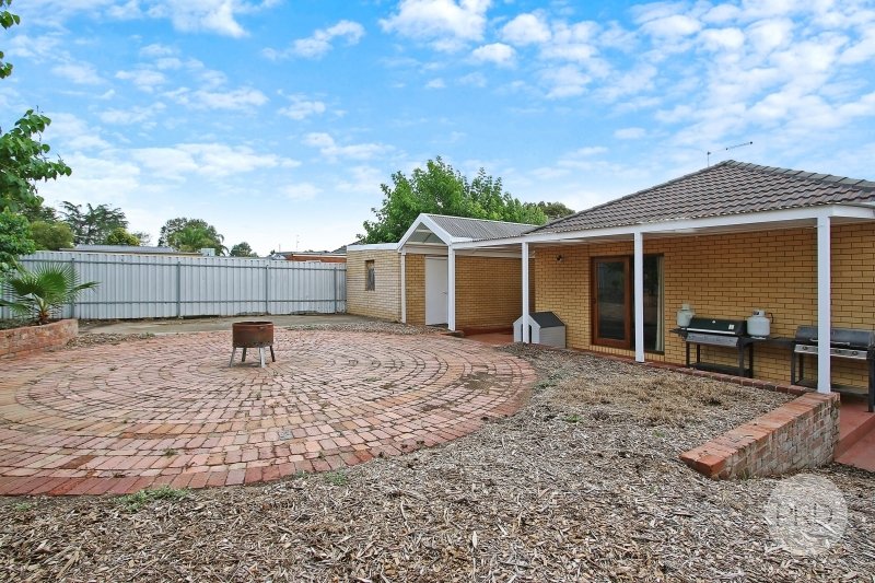 967 Duffy Crescent NORTH ALBURY 13