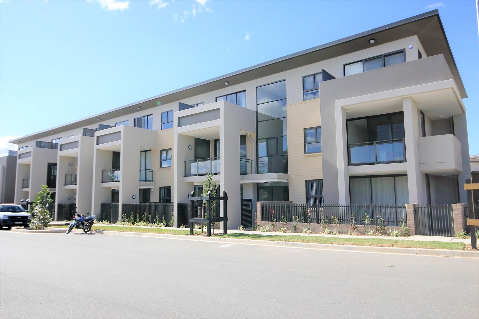 9/67 Newleaf Parade BONNYRIGG 1