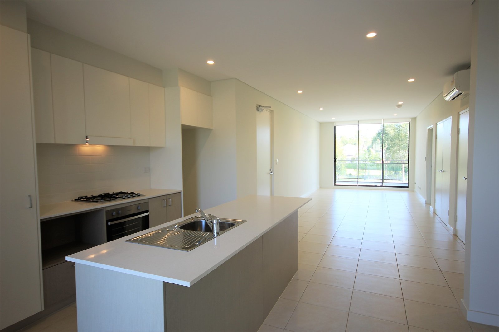 9/67 Newleaf Parade BONNYRIGG 2