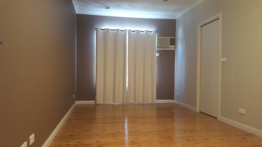 967 Tullimbar Street NORTH ALBURY 4