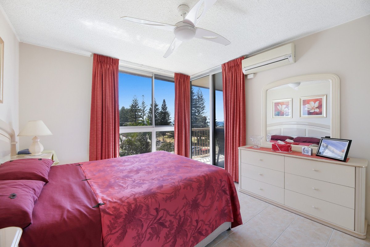 9/68 the Esplanade Burleigh Heads 12