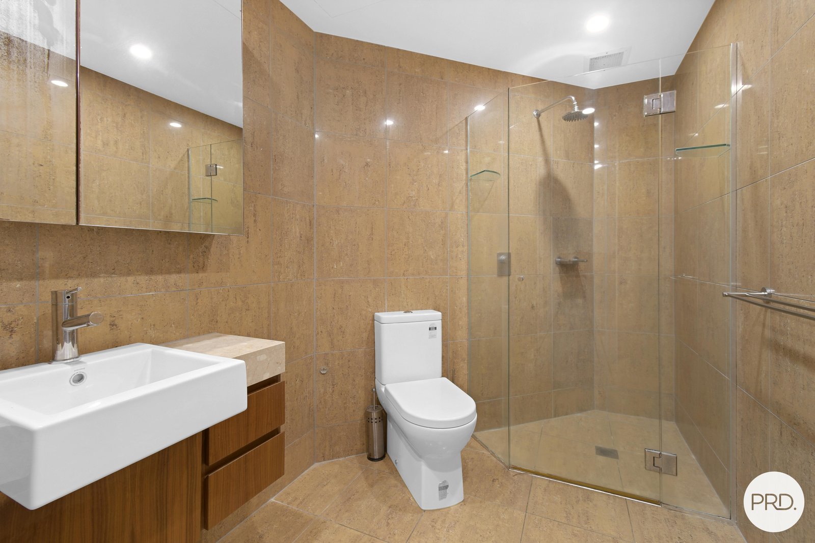 9/685 Casuarina Way CASUARINA 9