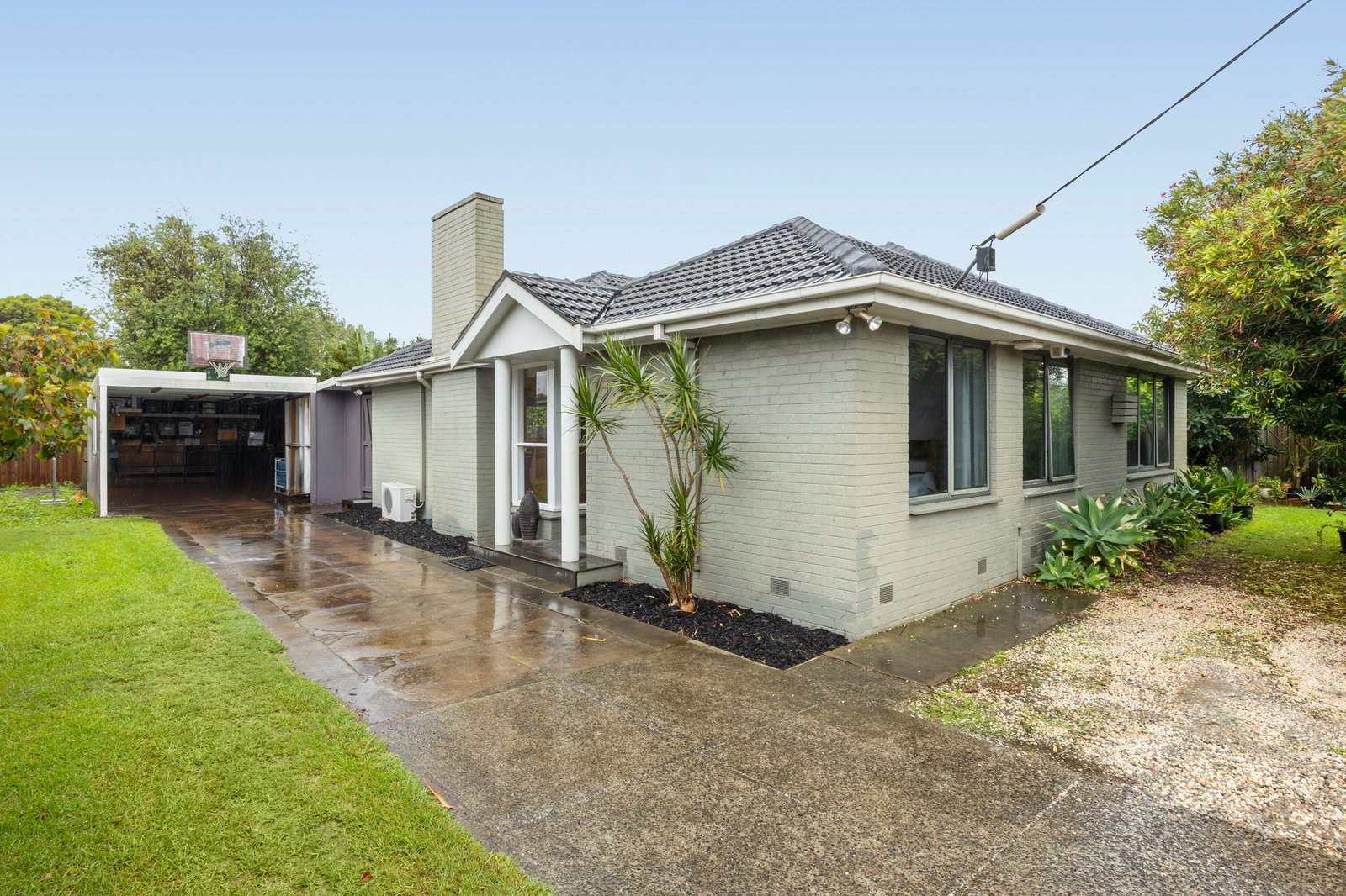 Gallery: 969 Centre Road