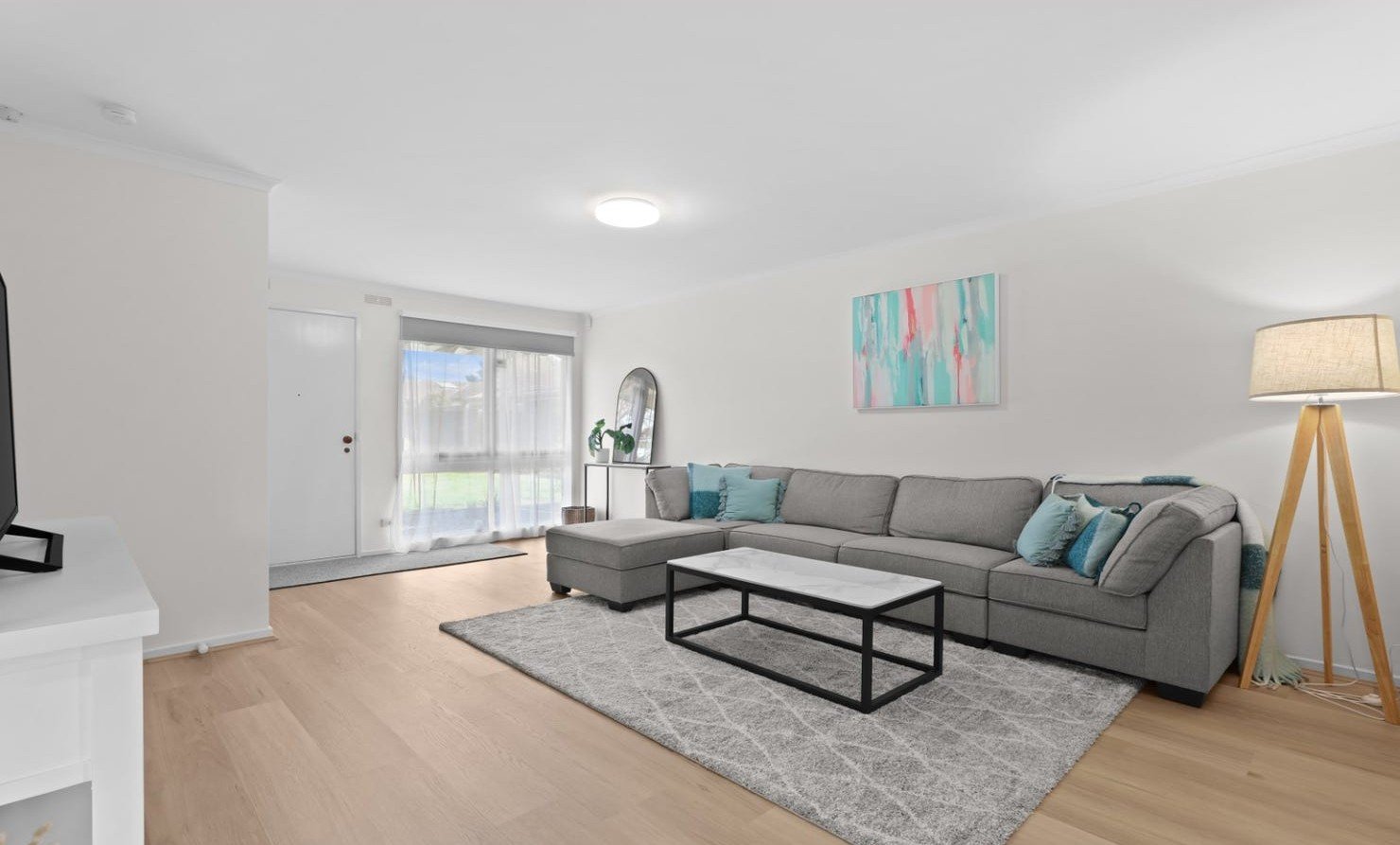 Gallery: 9/7-13 Dobell Drive