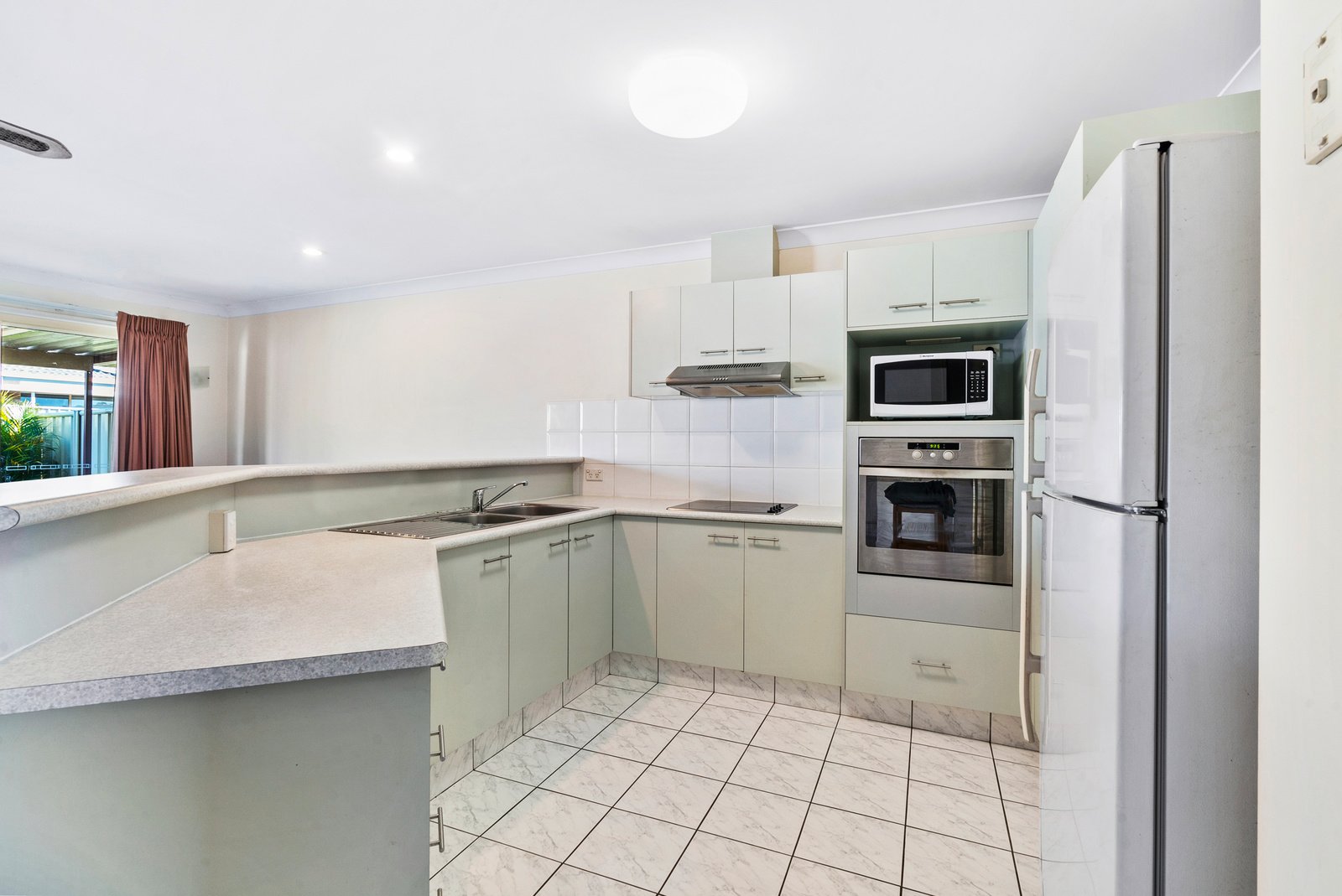 9/7 Advocate Place BANORA POINT 3