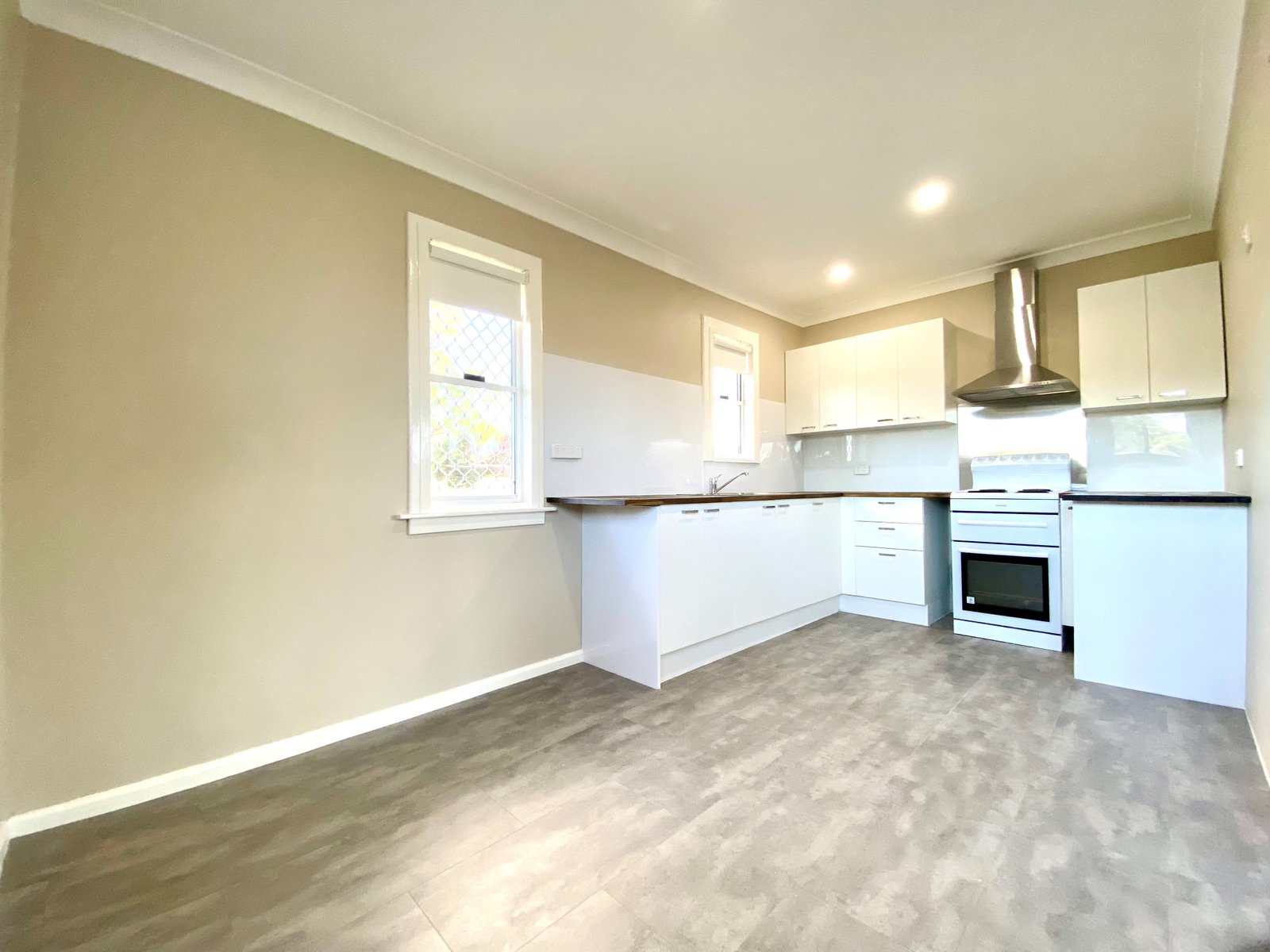 97 Anthony Road SOUTH TAMWORTH 3