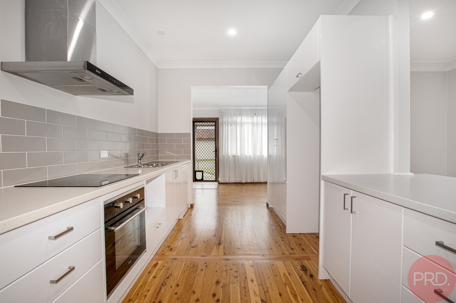 97 Beresford Avenue BERESFIELD 9