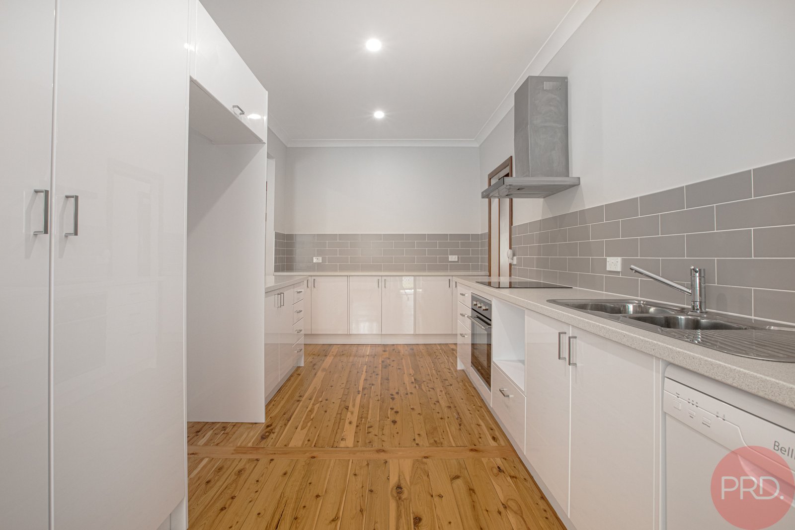 97 Beresford Avenue BERESFIELD 10