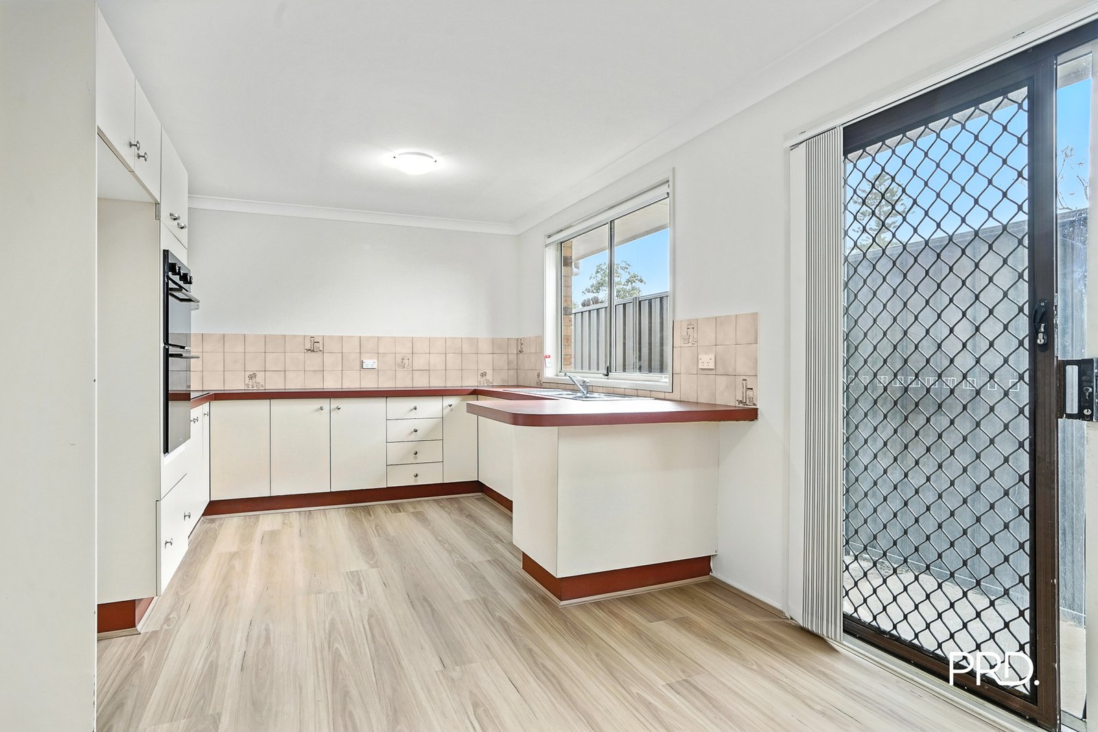 97 Borrowdale Way Cranebrook 3