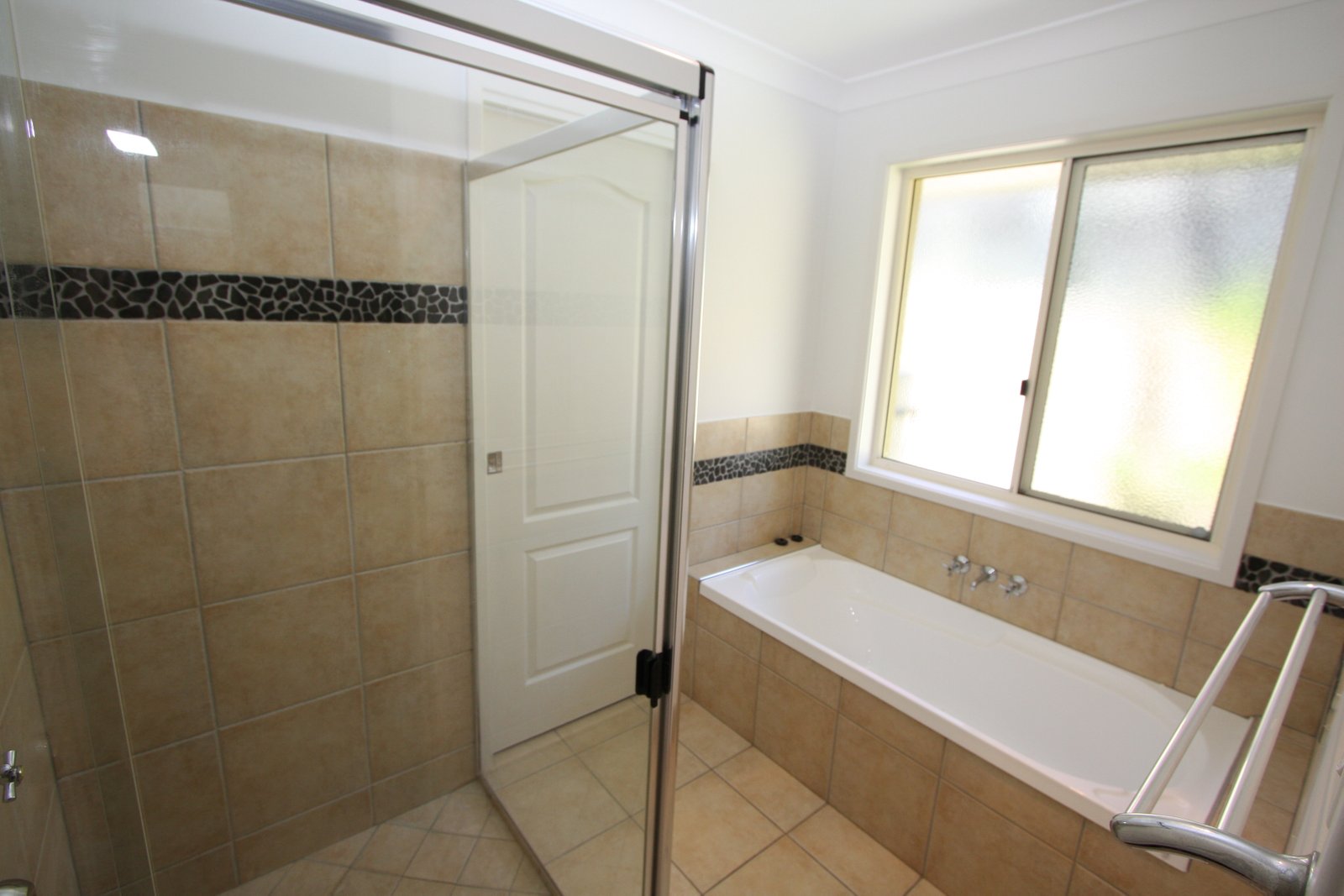 97 Crestwood Drive MOLENDINAR 8