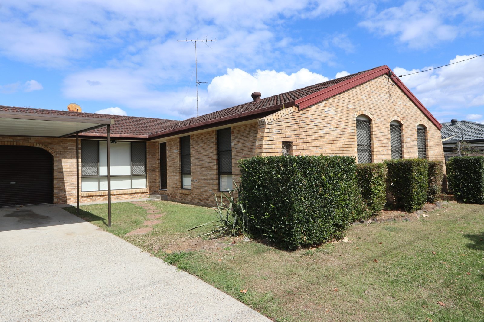 97 Cypress Drive BROADBEACH WATERS 1