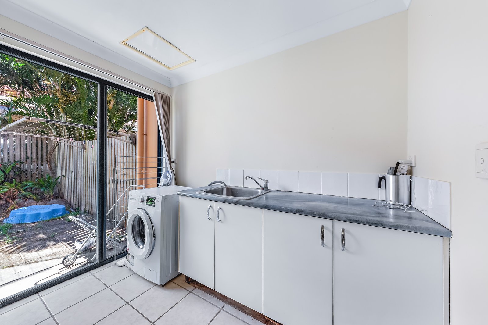 9/7 Erromango Drive JUBILEE POCKET 7