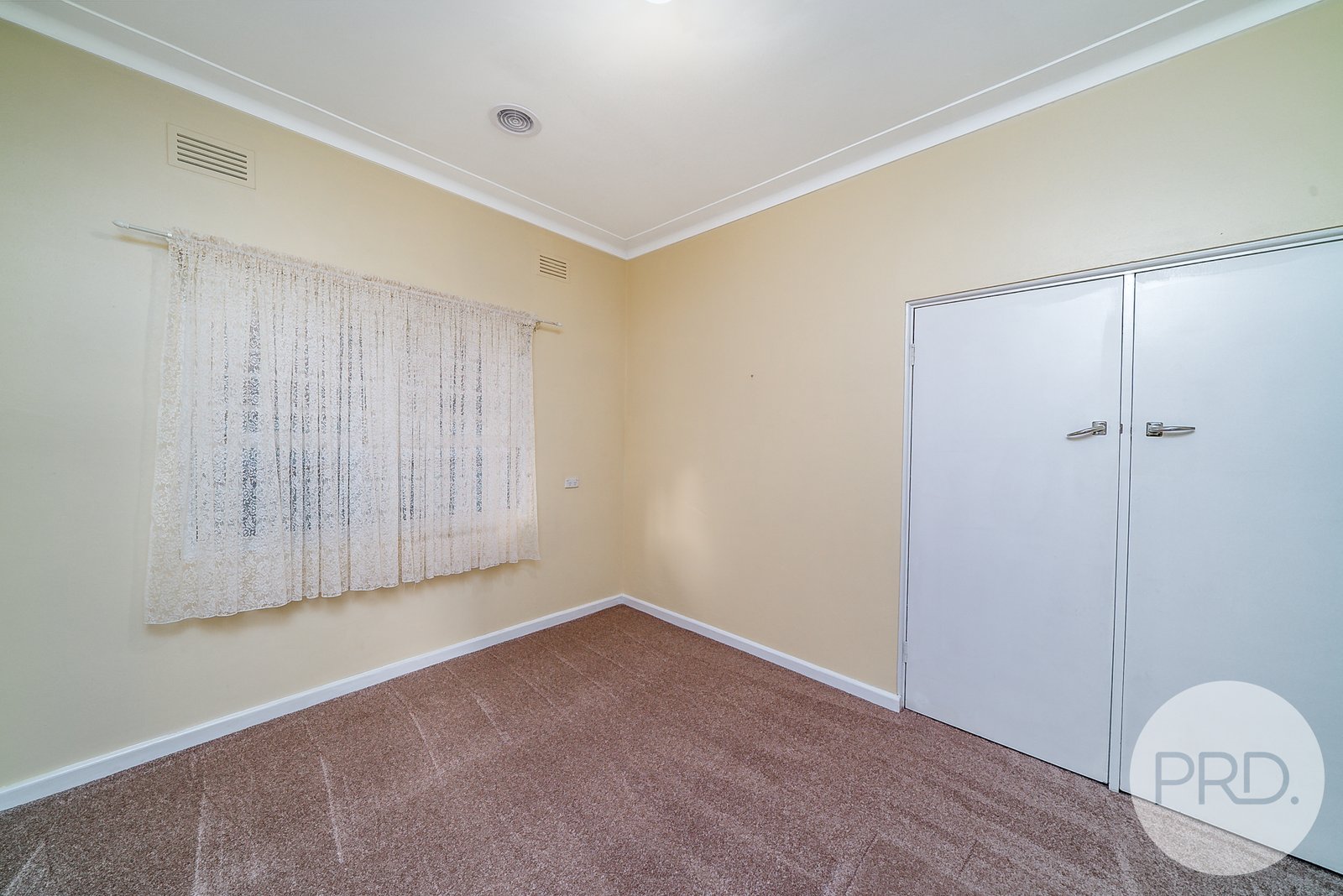 97 Fernleigh Road TURVEY PARK 9