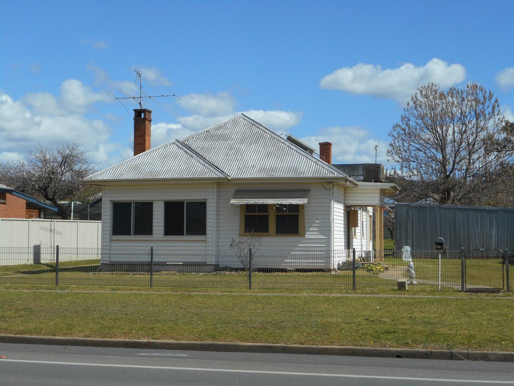 97 Fitzroy Street TUMUT 1
