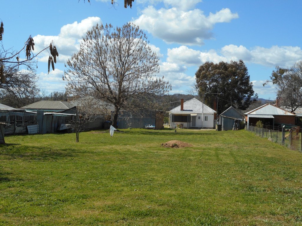 97 Fitzroy Street TUMUT 4