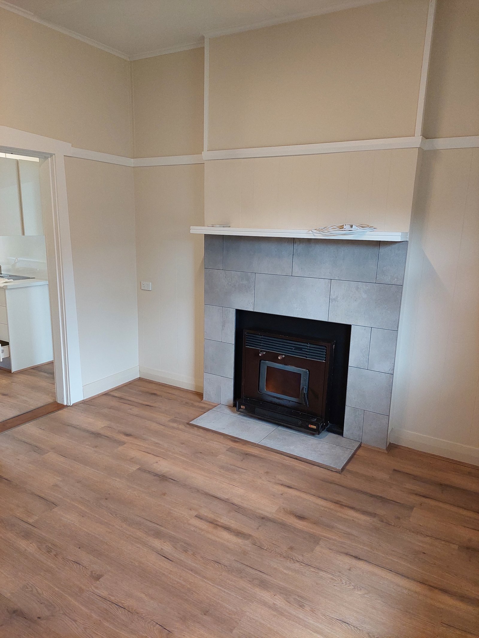 97 Fitzroy Street TUMUT 9