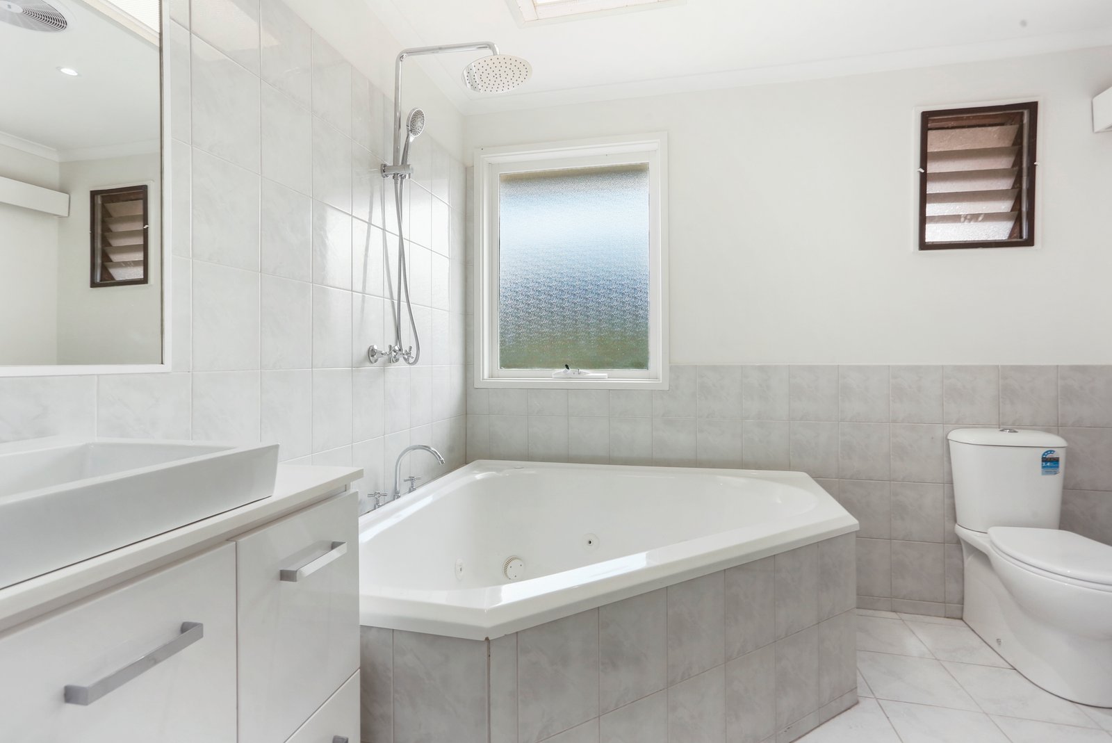 Gallery: 97 Howard Road