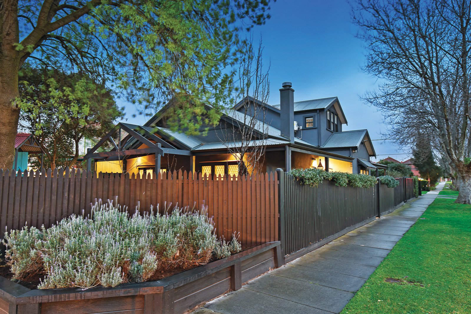 97 Kambrook Road, Caulfield North, VIC