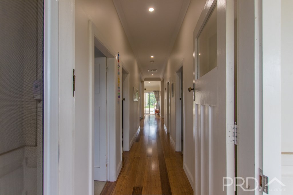 97 Merivale Street TUMUT 2