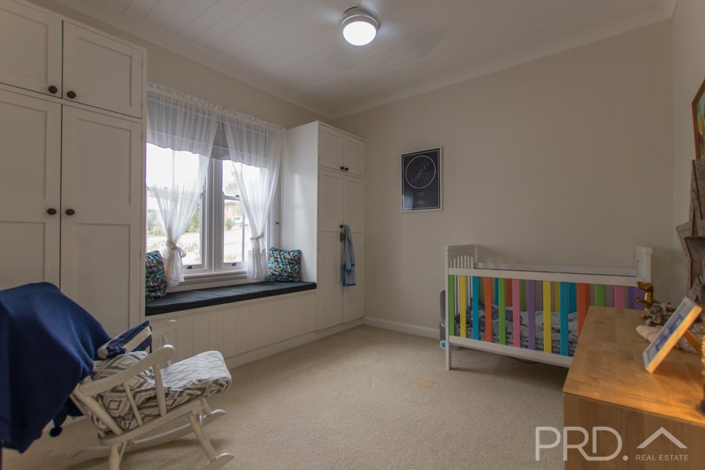 97 Merivale Street TUMUT 12