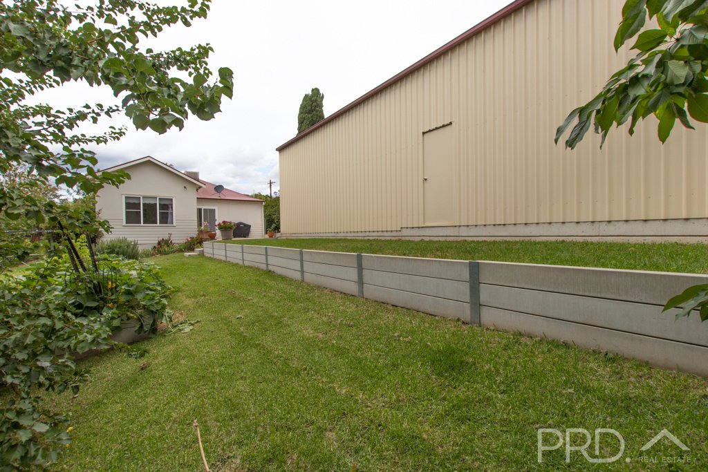 97 Merivale Street TUMUT 19