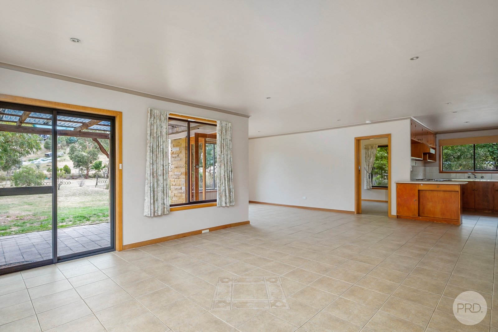 97 Old Beach Road OLD BEACH 6