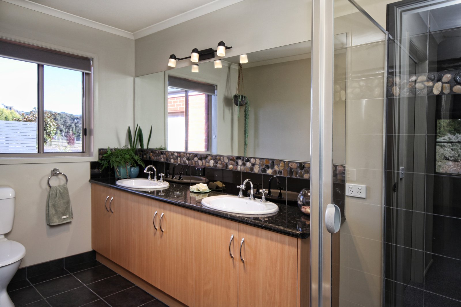 Real Estate and Property in 97 Rosa Court, Kyneton, VIC