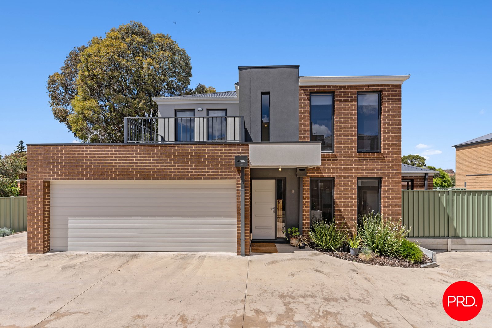 9/7 Rosemont Crescent KENNINGTON 11