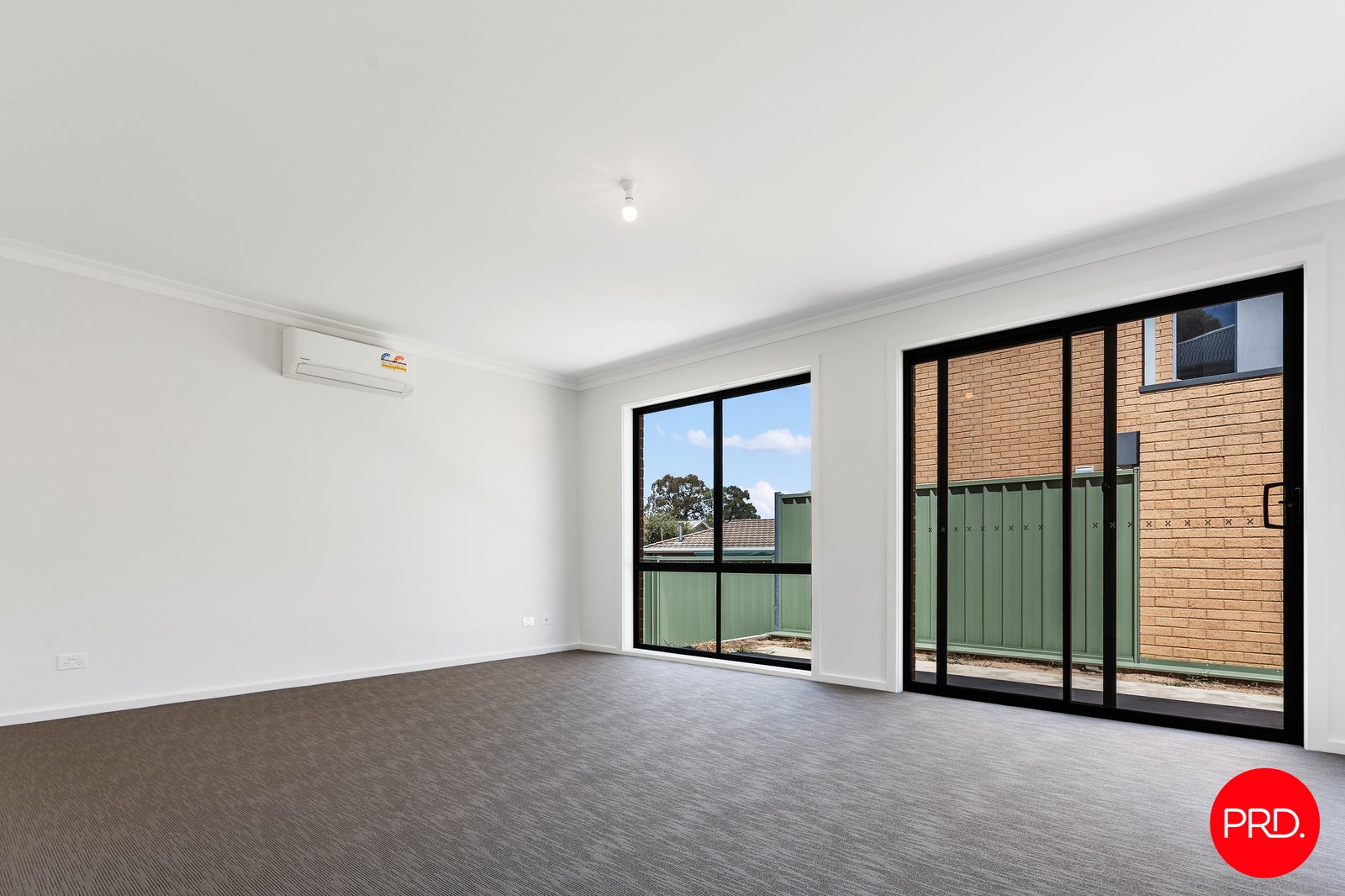 9/7 Rosemont Crescent KENNINGTON 16