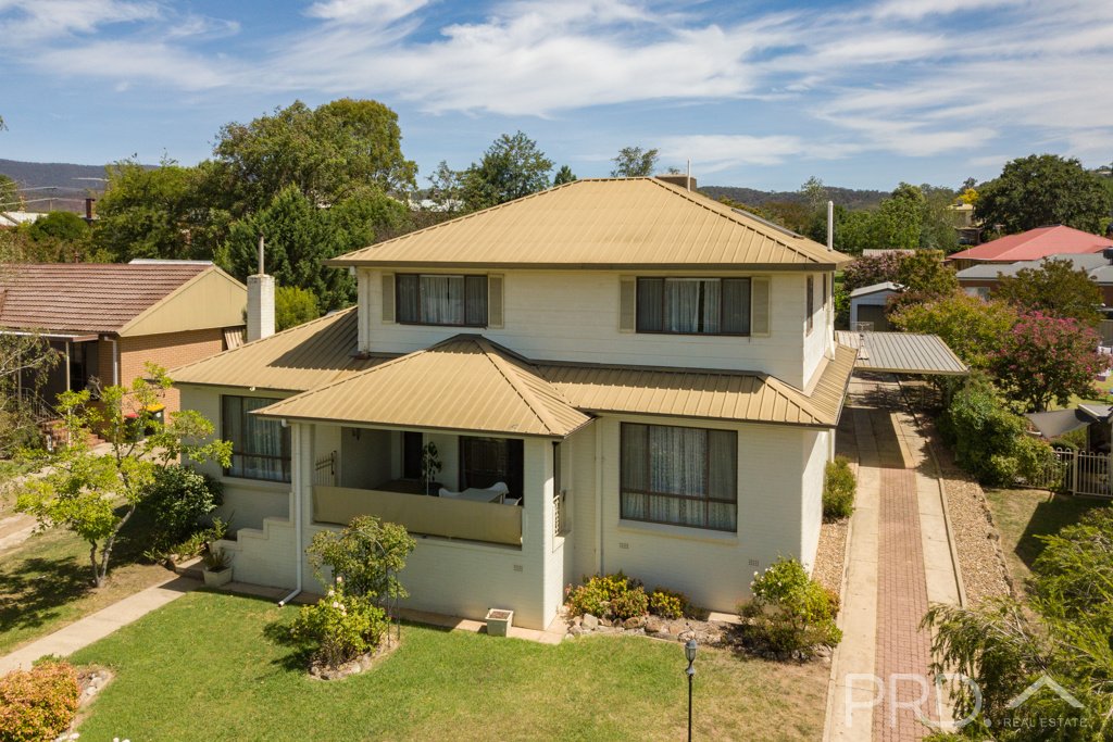 97 Russell Street TUMUT 1