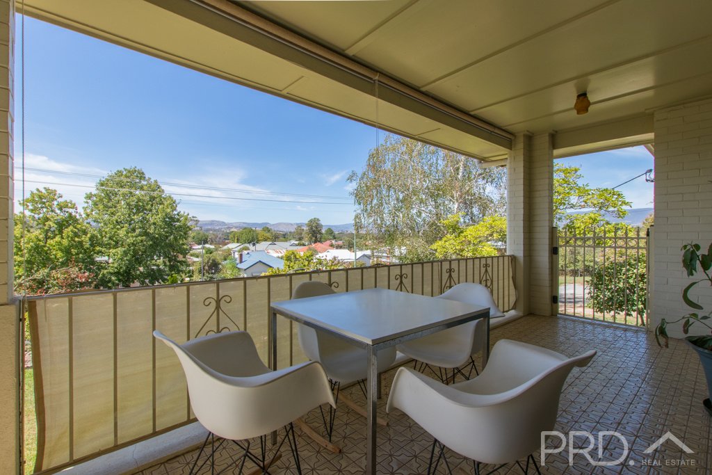 97 Russell Street TUMUT 8