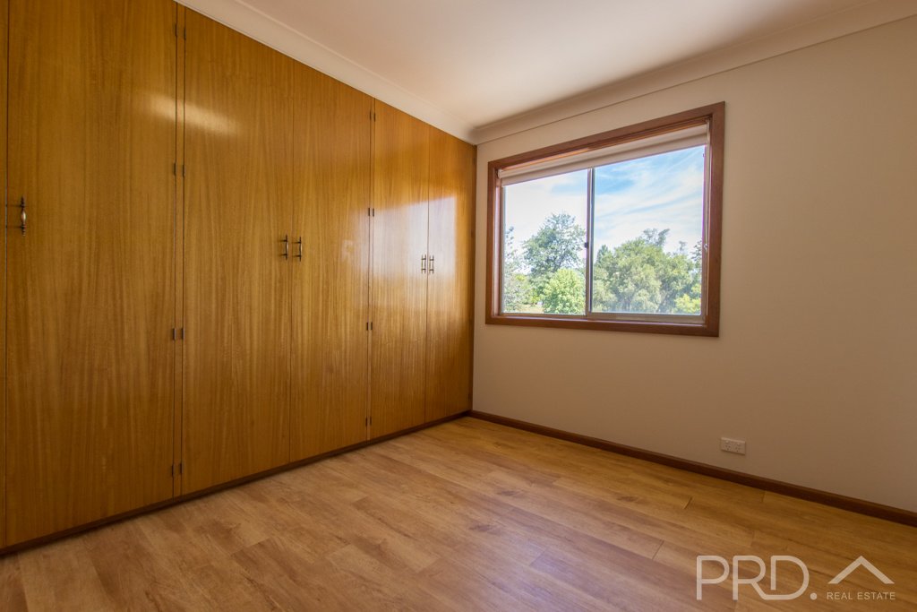 97 Russell Street TUMUT 15