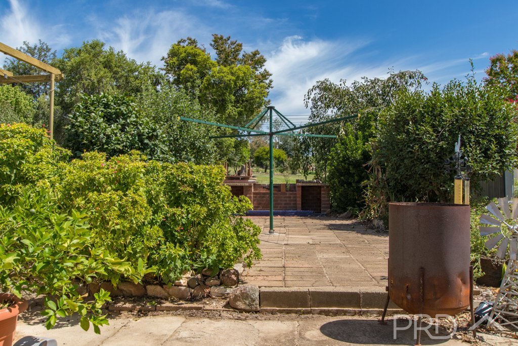 97 Russell Street TUMUT 21