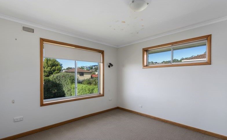 97 Wells Parade BLACKMANS BAY 10