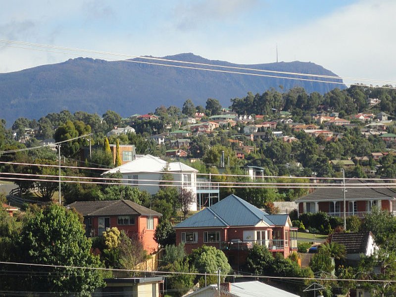 97 Wells Parade BLACKMANS BAY 12