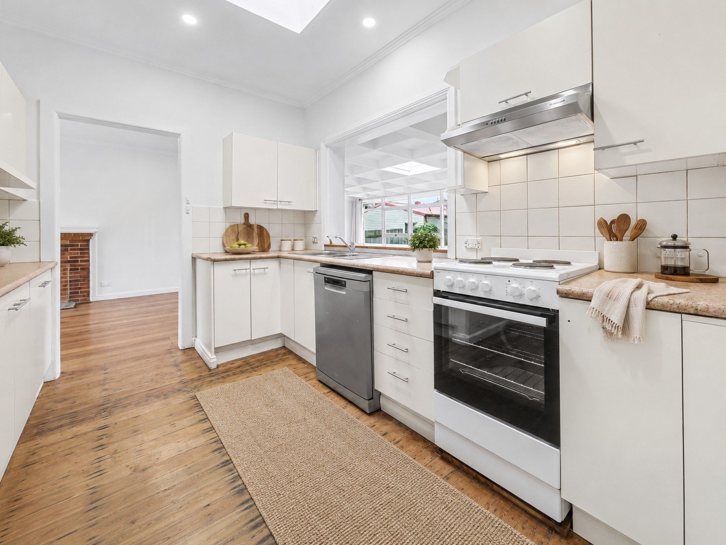 Gallery: 970 Station Street