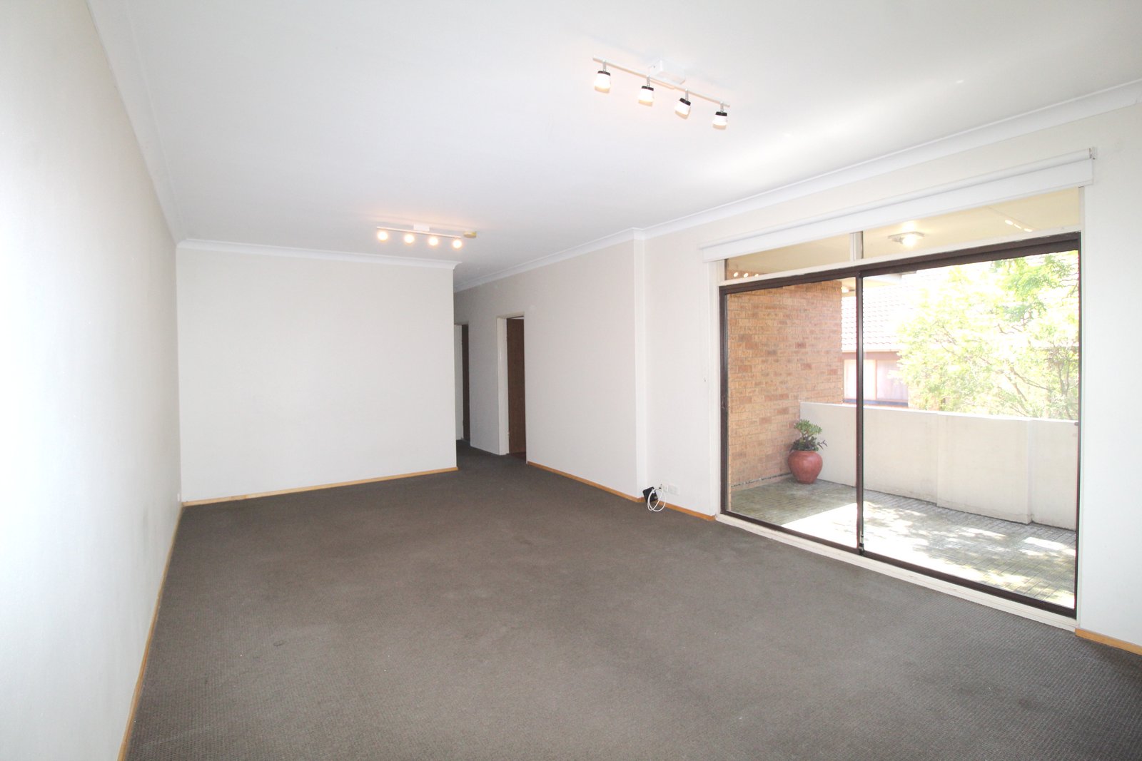 9/71 Woniora Road HURSTVILLE 2