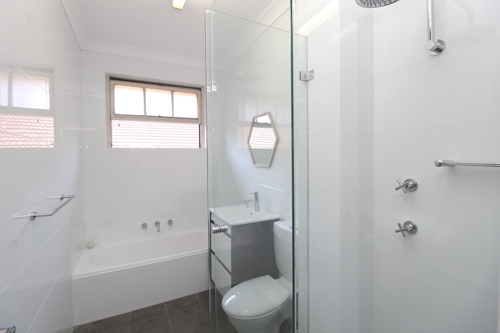 9/71 Woniora Road HURSTVILLE 3