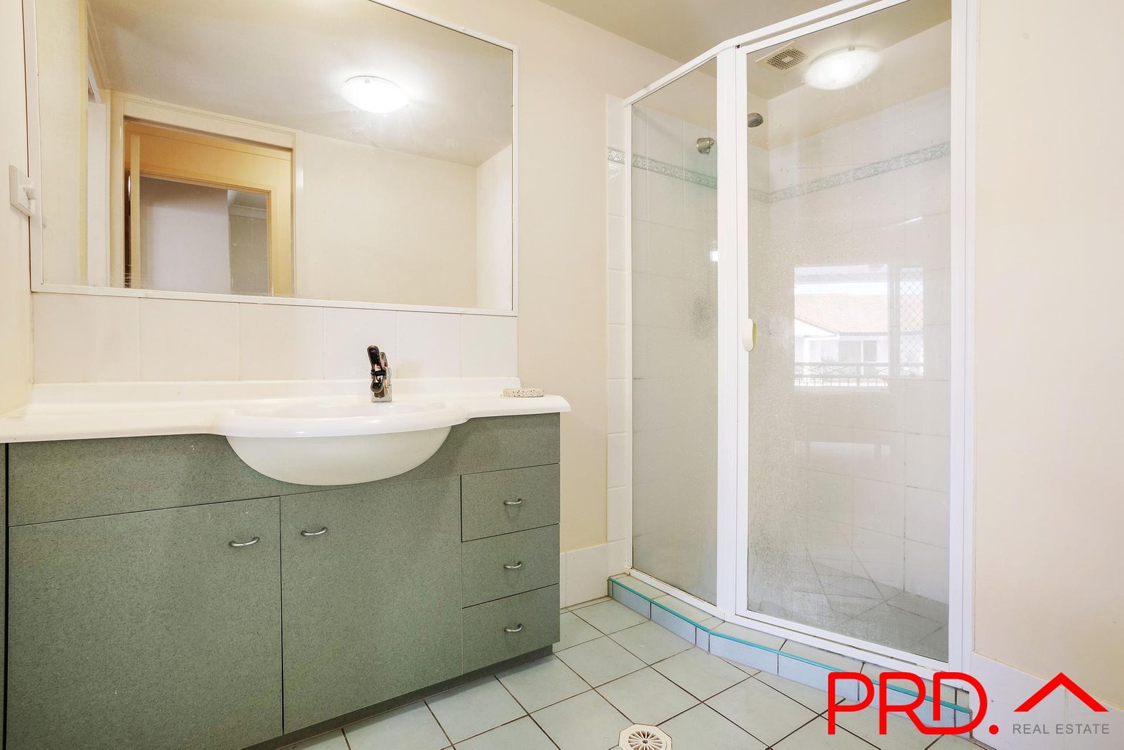 97/150 Marine Parade SOUTHPORT 6