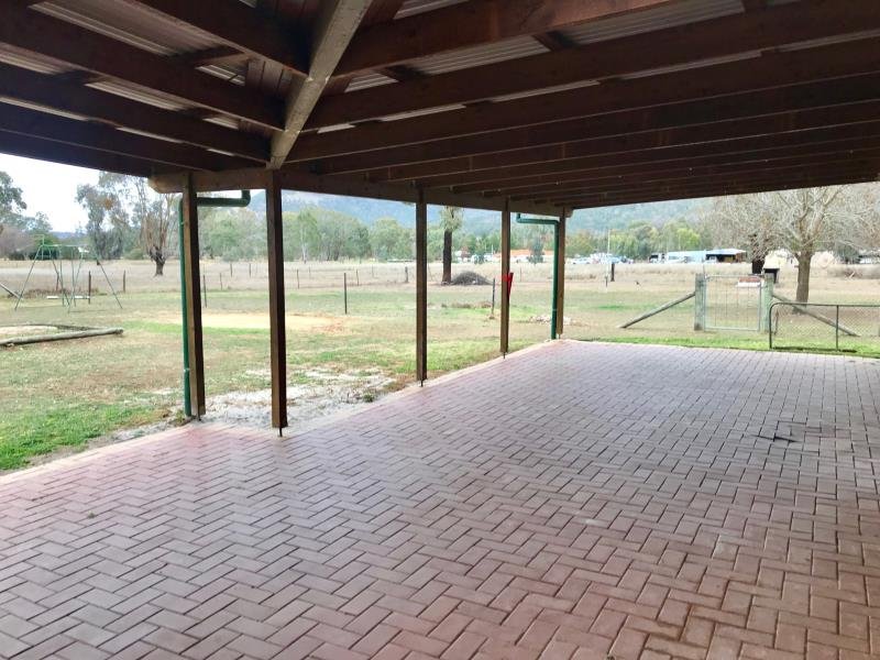 973 Daruka Road TAMWORTH 8