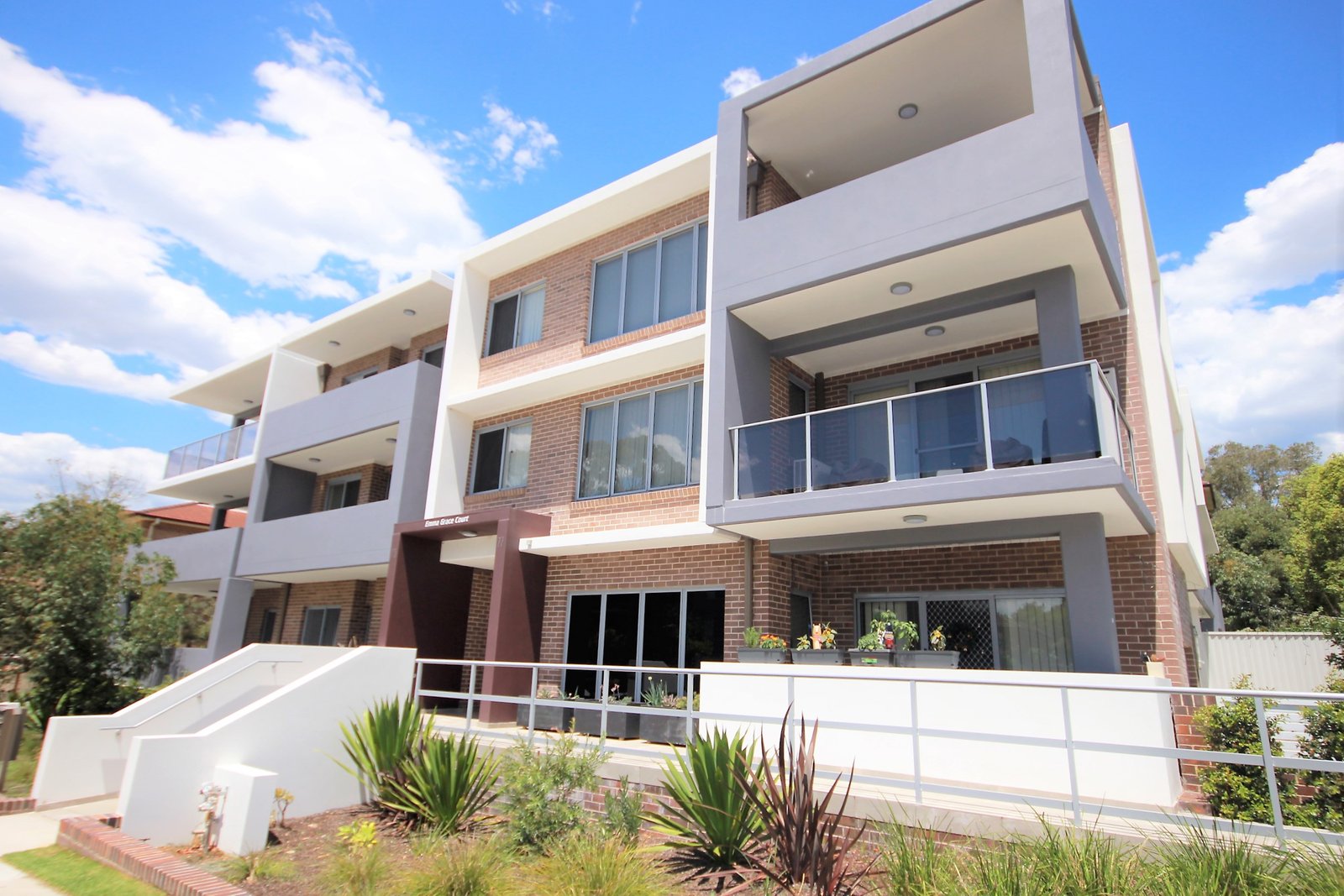 9/75-77 Pitt Street MORTDALE 1