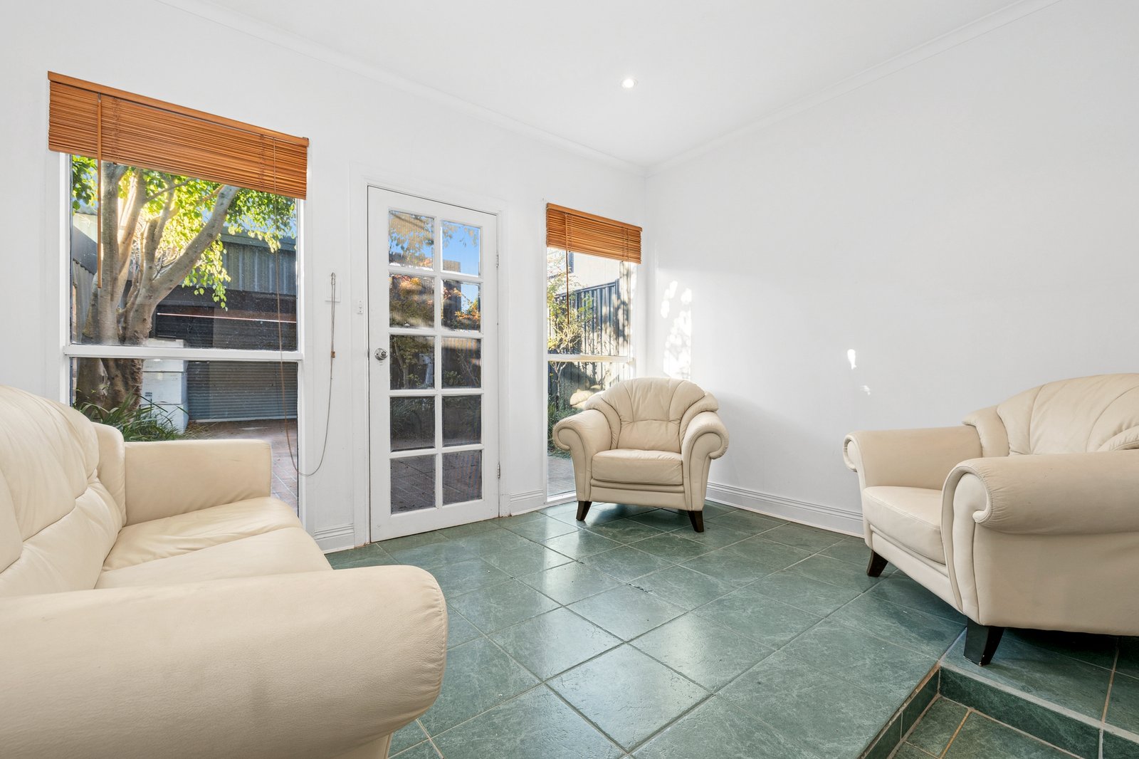 Gallery: 975 Glen Huntly Road