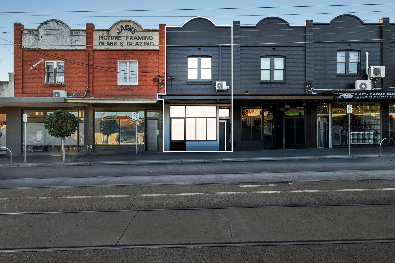 Gallery: 975 Glen Huntly Road
