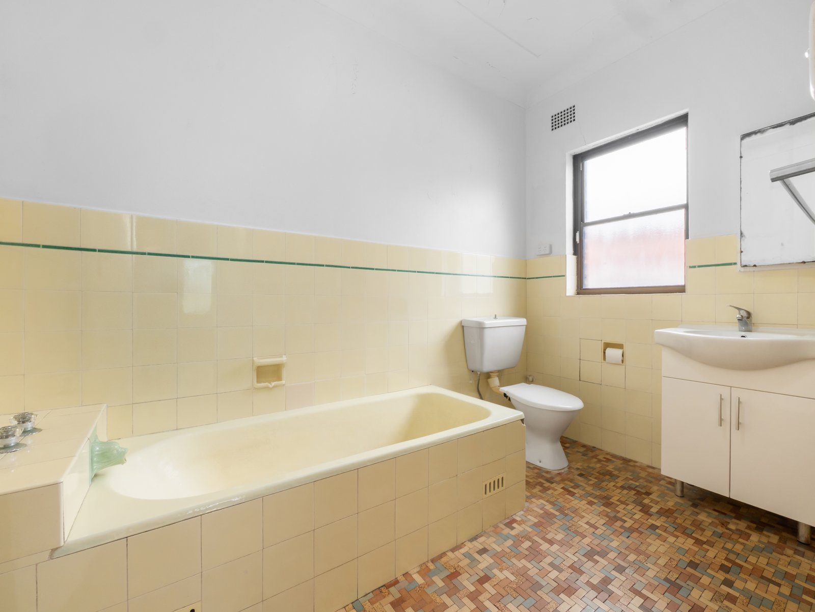 976 Anzac Parade MAROUBRA 8