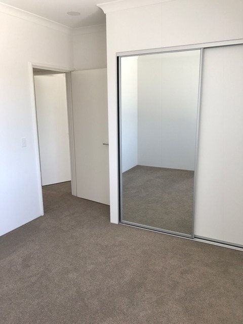 97/7 Durnin Ave  BEELIAR 8