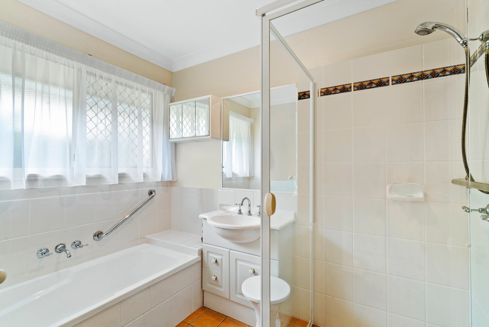 9/8 Advocate Place BANORA POINT 7