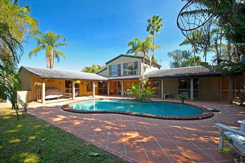 98 Alison Road CARRARA 2